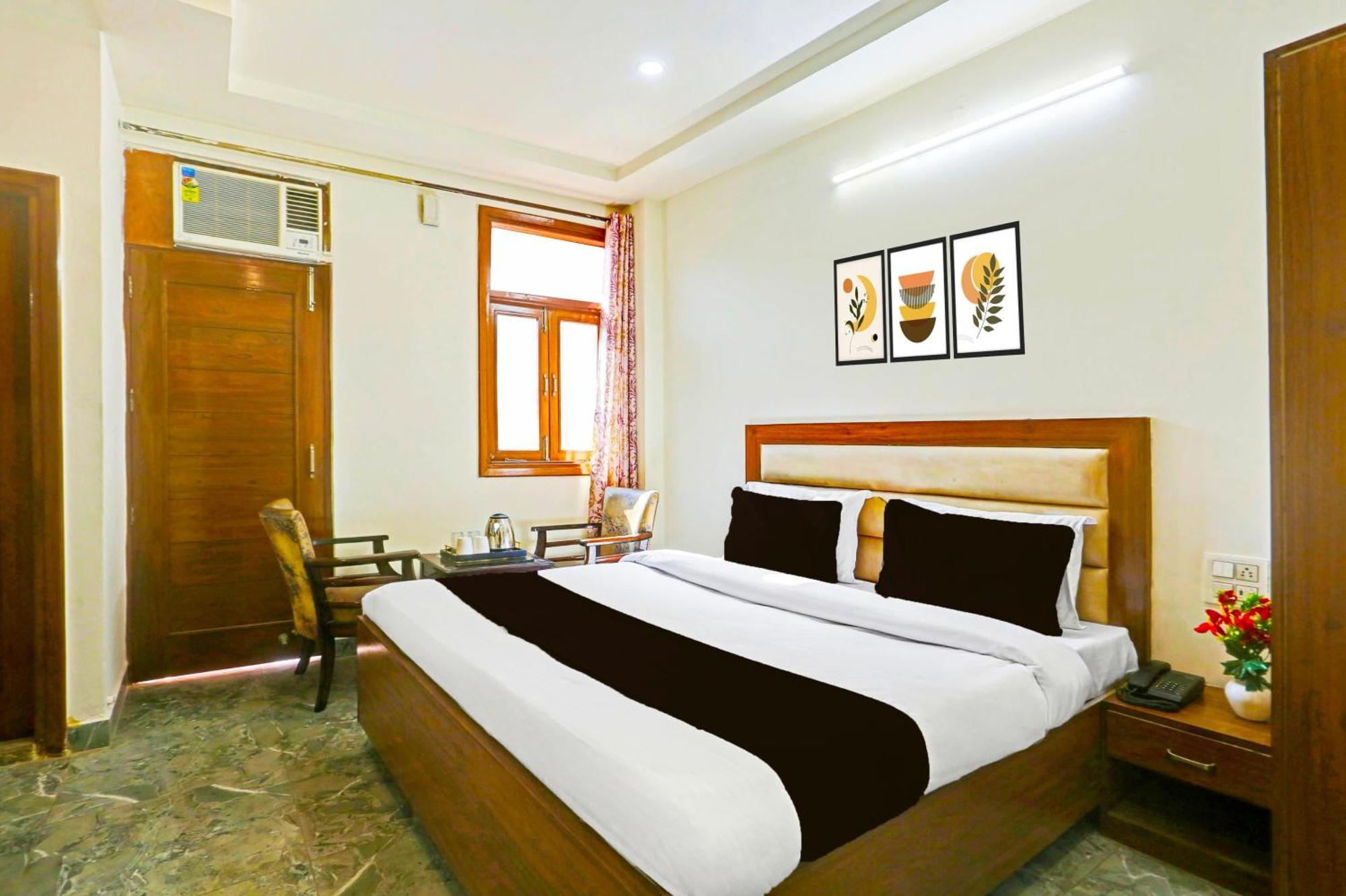 Super Hotel O Sector 45 Formerly Manyavar Chandigarh Exterior photo