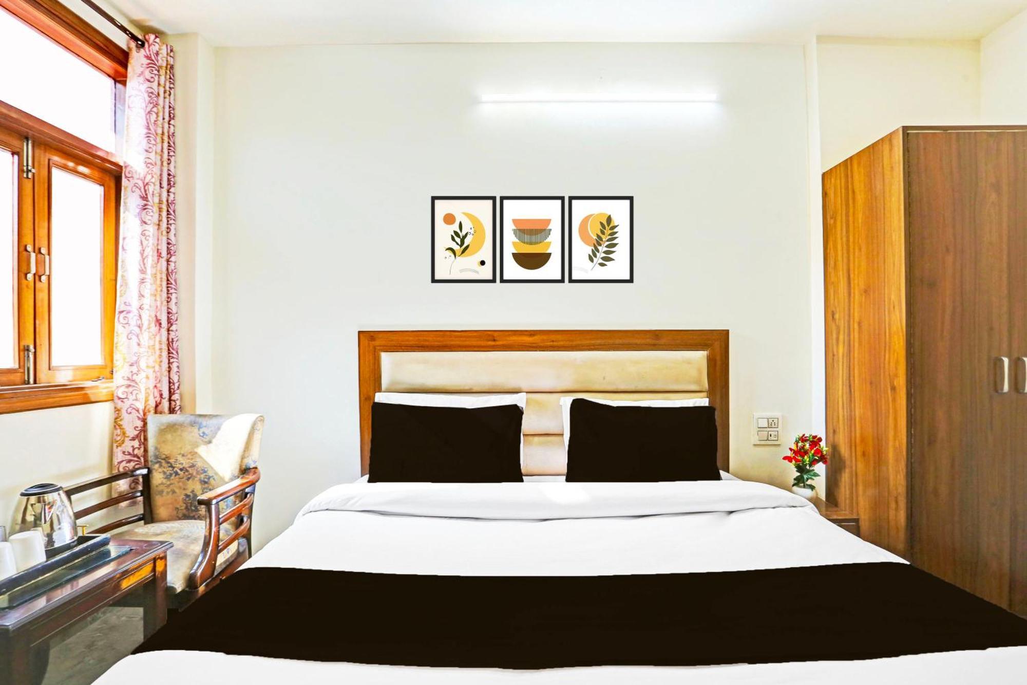 Super Hotel O Sector 45 Formerly Manyavar Chandigarh Exterior photo